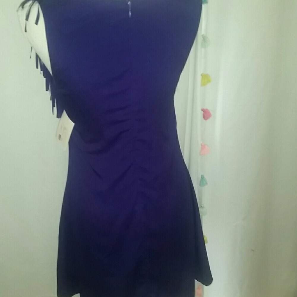 Dress - Picture 4 of 6